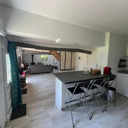 Charme D'antan Confort Moderne - Maison Familial Avec Jardin Clos - Cote D'albatre