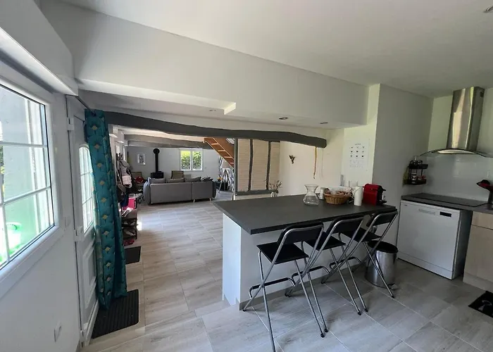 Charme D'antan Confort Moderne - Maison Familial Avec Jardin Clos - Cote D'albatre