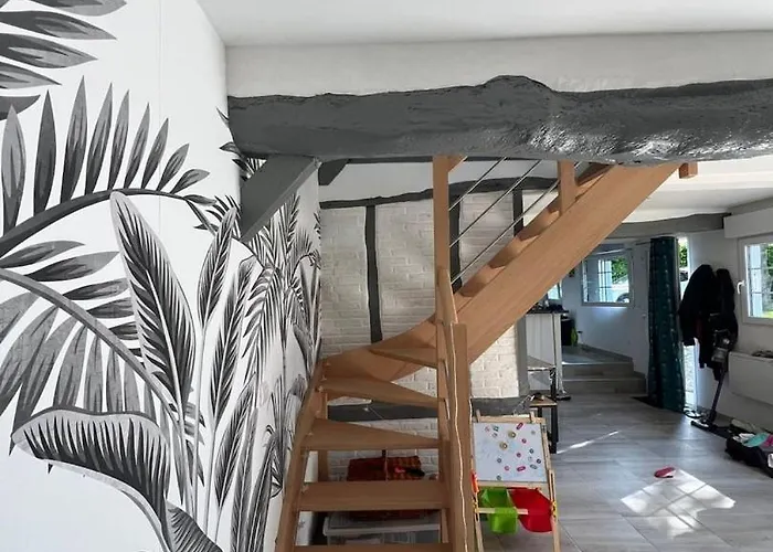 Charme D'antan Confort Moderne - Maison Familial Avec Jardin Clos - Cote D'albatre 3*